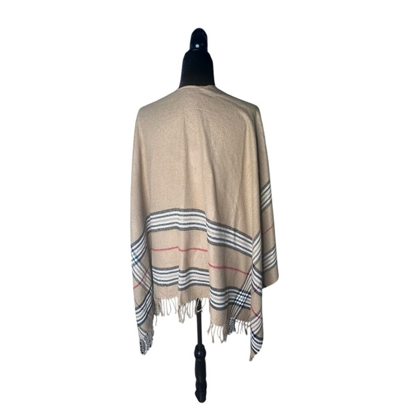 V. Fraas Scottish Tartan Knit Light Weight Wrap - ONE SIZE - Picture 5 of 15